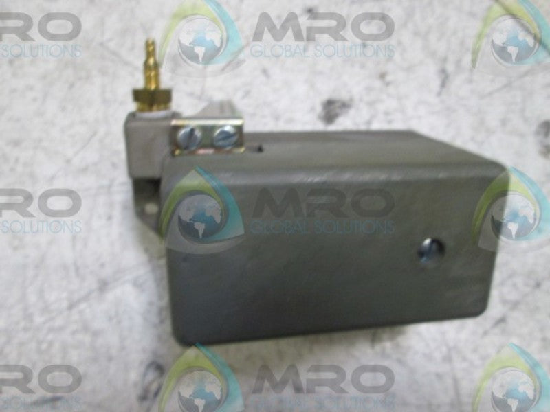 JOHNSON CONTROLS 36-18377 PNEUMATIC POSITIONER  NSMP