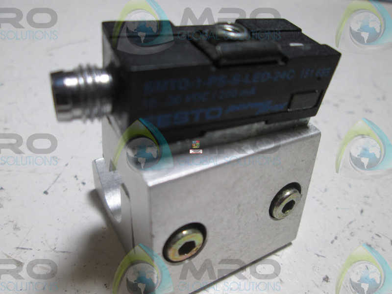 FESTO 151685 PROX. SENSOR WITH SMBU-2B MOUNTING KIT  UNMP