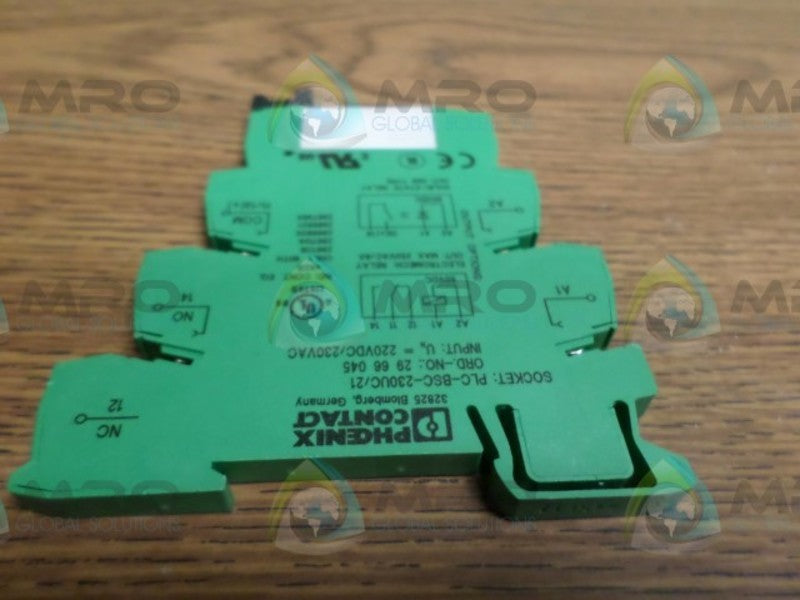 LOT OF 7 PHOENIX CONTACT PLC-RSC-230UC/21AU  NSMP