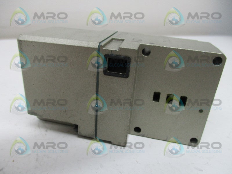 SMC VT3113-005D SOLENOID VALVE  UNMP