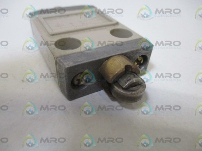 OMRON D4CC-3002 UNMP