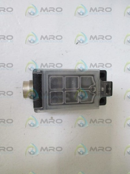 SCHUNK 1015-15T8 PHOTOELCTRIC SWITCH  NSMP