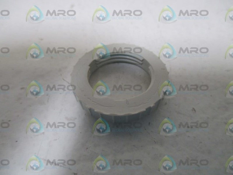 LOT OF 24 CLIPSAL 260/20 SCREWED LOCK RINGS NSNP IN  A BOX