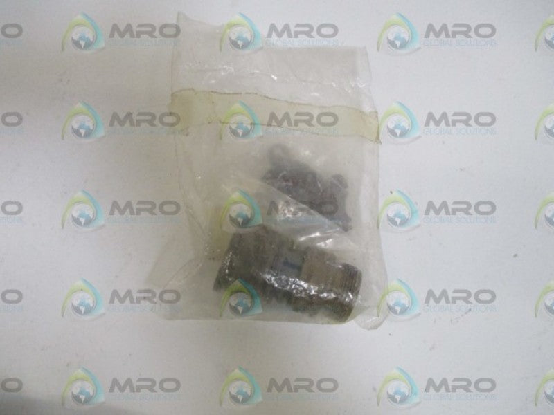 B-2561 CONNECTOR  NSNP IN A BAG