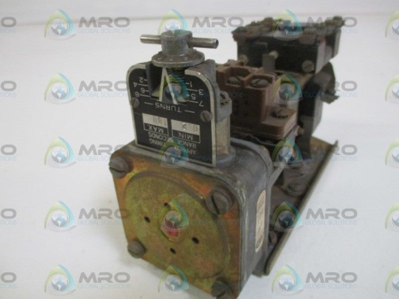 SQUARE D  9050-B0-5D SER.E TIMING RELAY  UNMP