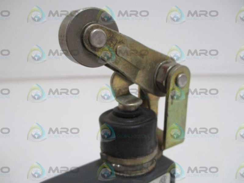 OMRON ZE15GNA2-2 LIMIT SWITCH  UNMP