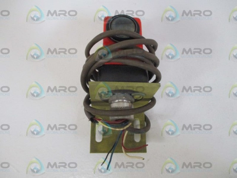 MICRO SWITCH R3T PHOTOTRANSISTOR  UNMP