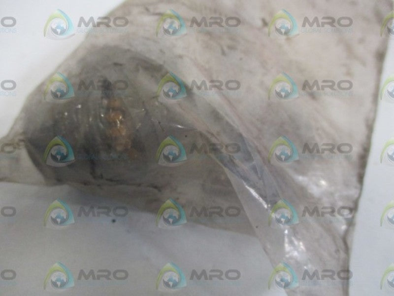 ITT 057-3010-000 CONNECTOR  NSNP IN A BAG