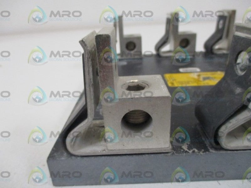 BUSS R60200-3CR FUSE HOLDER  UNMP