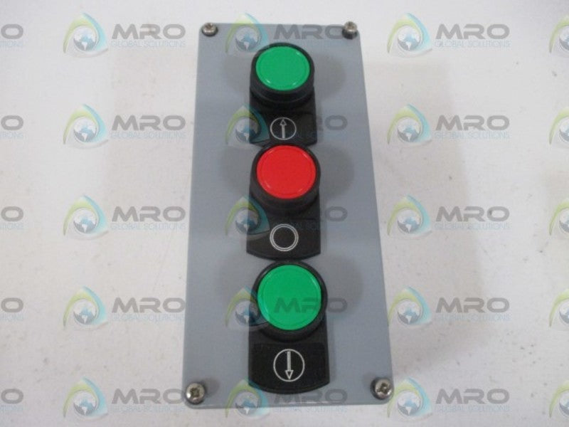 MC-3B-NONONC-F 3-PUSHBUTTON STAION  NSMP