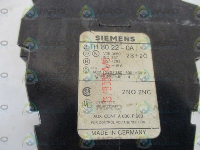 SIEMENS 3TH8022-0A CONTACTOR 24V  UNMP