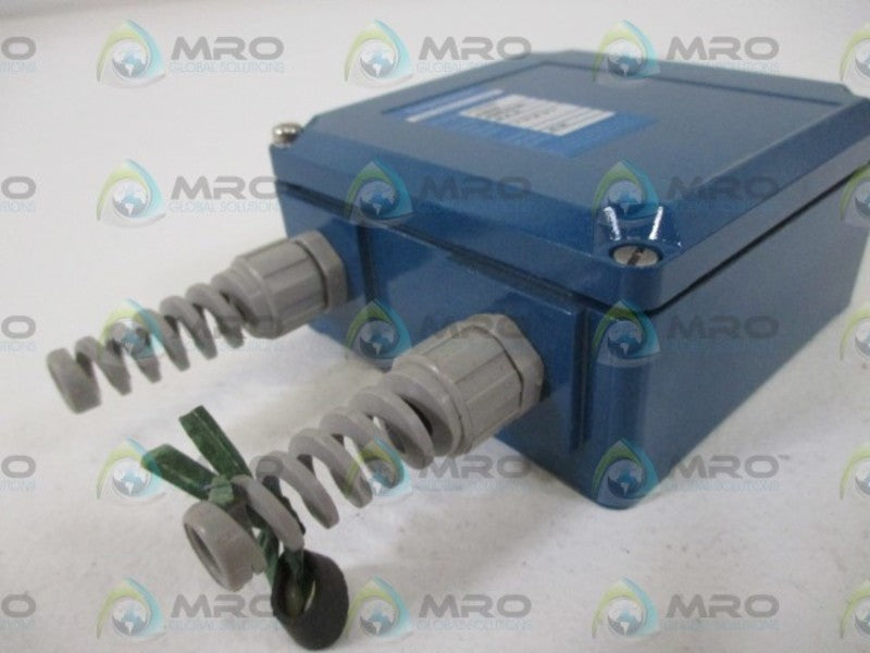 MTS TEMPOSONICS 011024050-3100300 DISPLACEMENT TRANSDUCER 4-20MA  NSNP