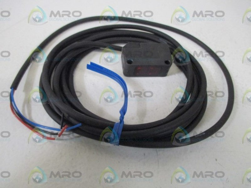 KEYENCE PK2-61 OPTICAL SENSOR  NSMP