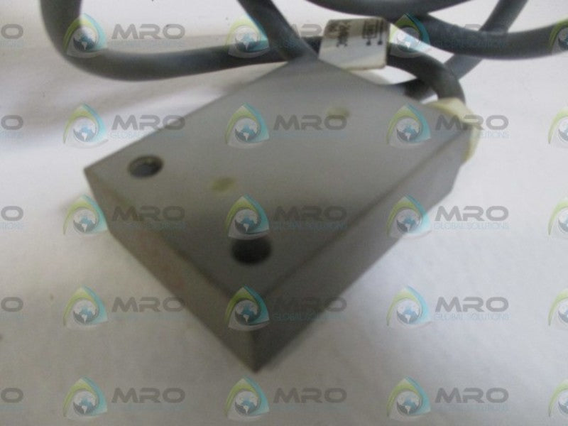 MICRO SWITCH FYWA3C5-1 PROXIMITY SENSOR  NSNP