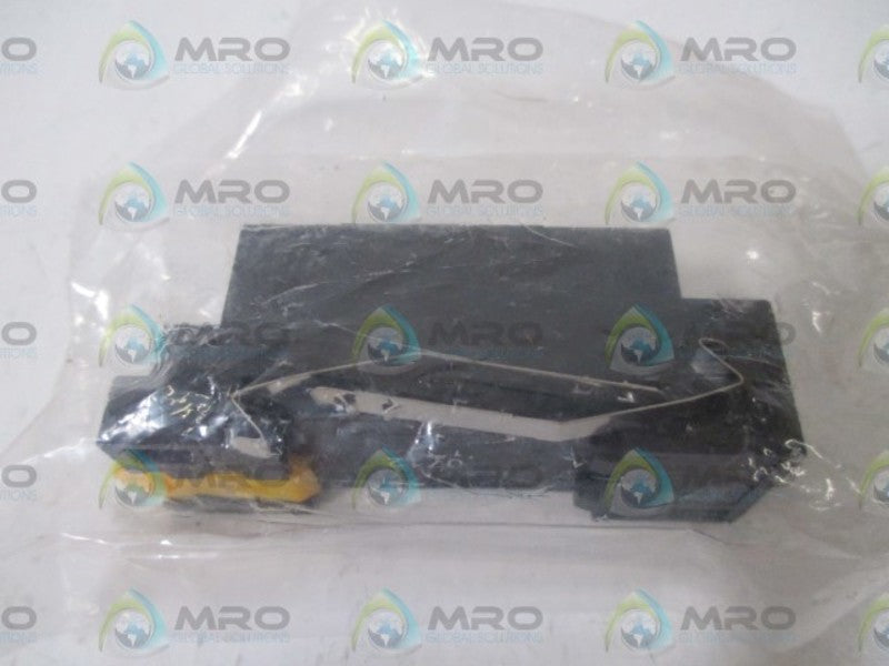 AUTOMATION DIRECT SQM08D RELAY SOCKET * NEW IN FACTORY BAG *