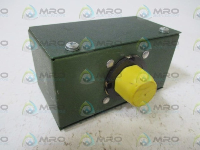 BANNER ENGINEERING B8-1M1M1 PHOTOELECTRIC AMPLIFIER  UNMP