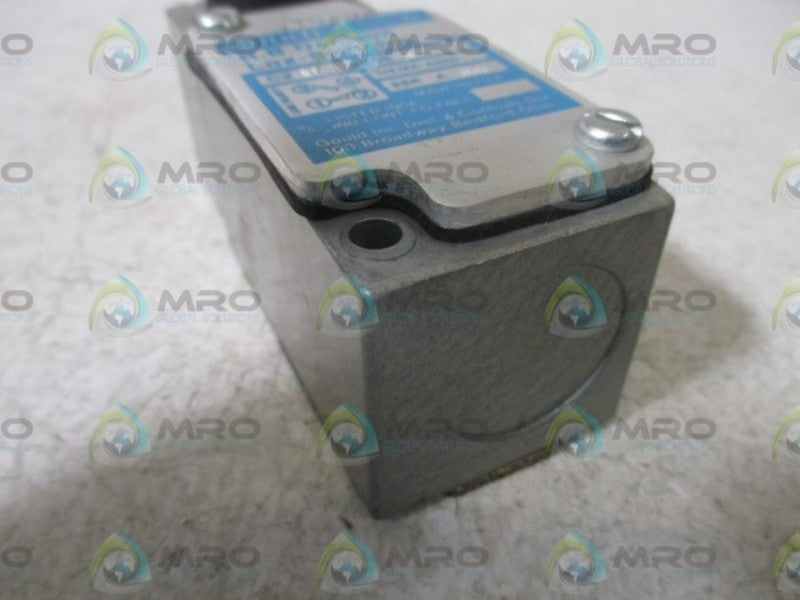GOULD C2MJK053 LIMIT SWITCH  UNMP