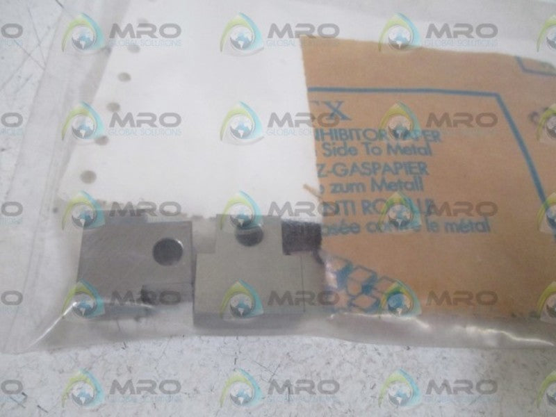 LOT OF 2 MANROLAND 16.25734-0005 DRIVING YOKE NSNP IN  A BAG