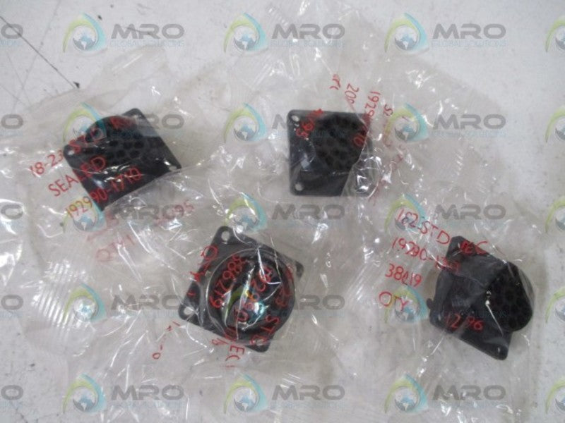 LOT OF 4 192990-1710 CONENCTOR NSNP IN A FACTORY BAG