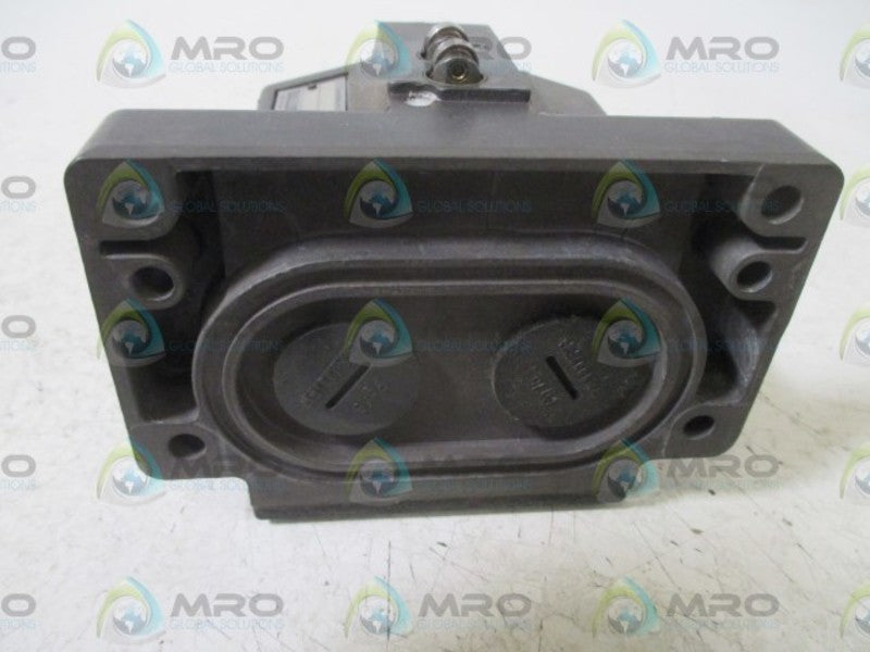 BALLUFF BNS-519-D02-L12-100 LIMIT SWITCH  NSNP