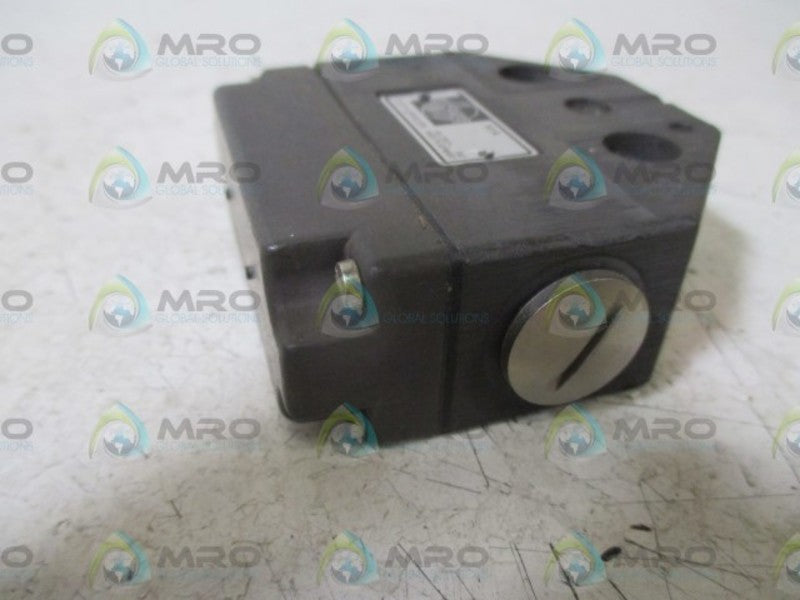 EUCHNER N1AW514 SAFETY LIMIT SWITCH  NSNP