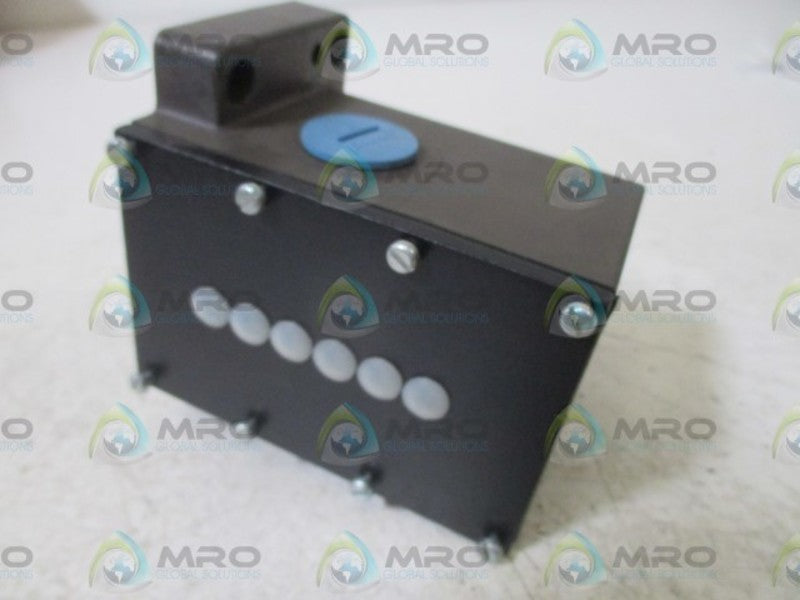 BALLUFF BNS819-D06-D12-100-10-FE PROXIMITY SWITCH  NSNP