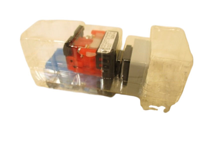 FUJI ELECTRIC AR22F0S-21W FULSH PUSHBUTTON  ORIGINAL PACKAGE