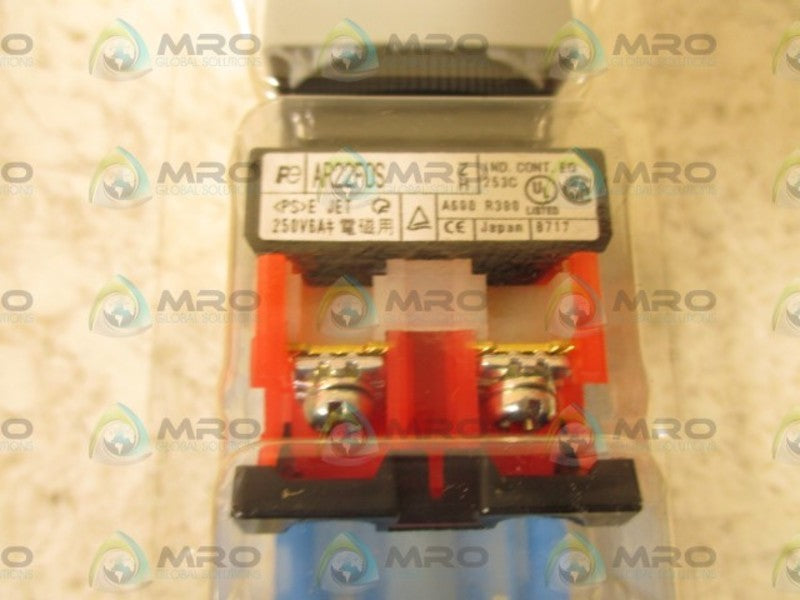 FUJI ELECTRIC AR22F0S-21W FULSH PUSHBUTTON  ORIGINAL PACKAGE