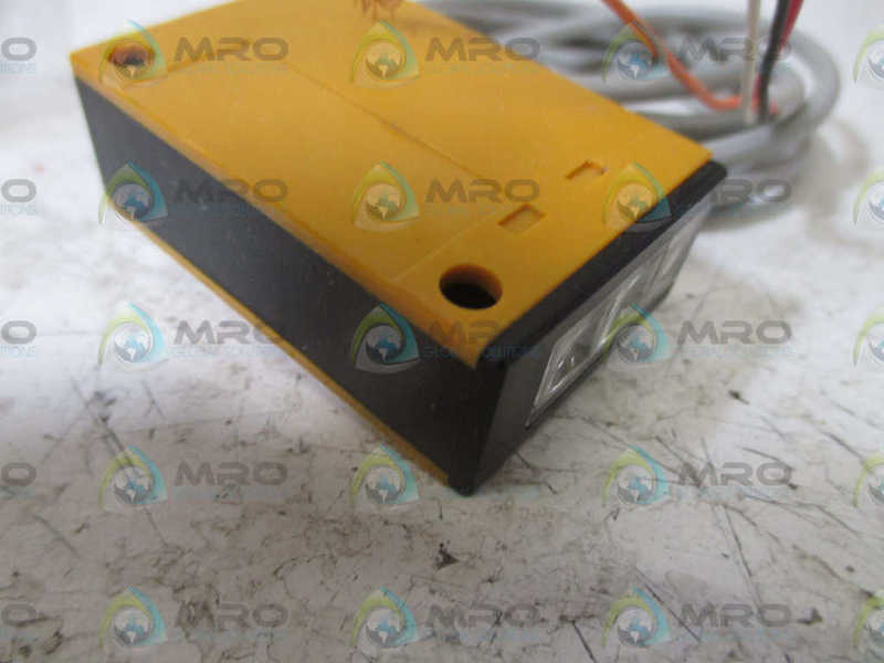 OMRON E3J-R1C3 PHOTOELECTRIC SENSOR  UNMP