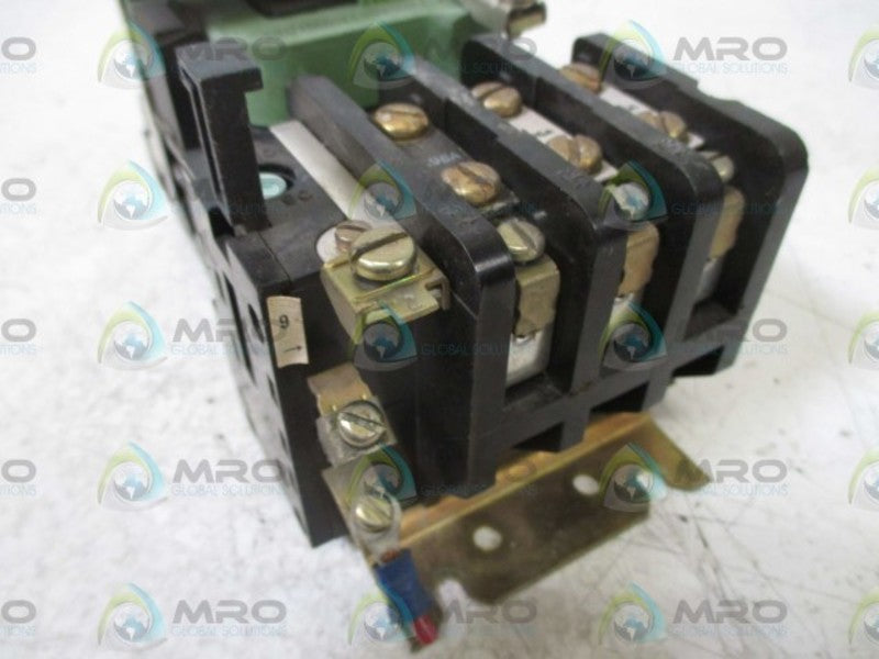 GENERAL ELECTRIC CR206B0 CONTACTOR NEMA SIZE 0 120V  UNMP
