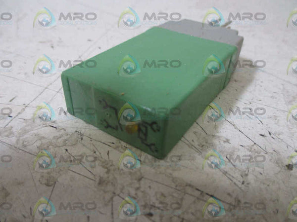 LOT OF 2 PHOENIX CONTACT 2823667 RELAY CONNECTOR NSMP