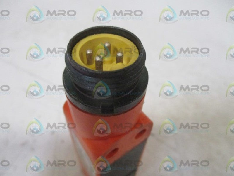 NAMCO EP570-11410 PHOTOELECTRIC SENSOR  UNMP