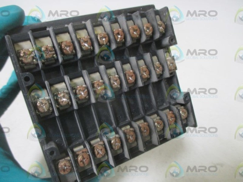 HONEYWELL DC330B-KE-103-31-0A0000-00-0 UNMP