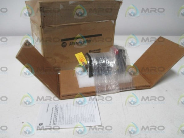 ALLEN BRADLEY MPL-B330P-MJ22AA SER.A SERVO MOTOR  NSMP
