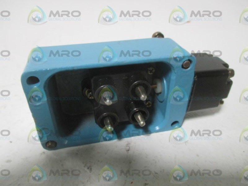 MICRO SWITCH 201LS23 LIMIT SWITCH  NSNP OUT OF A  BOX