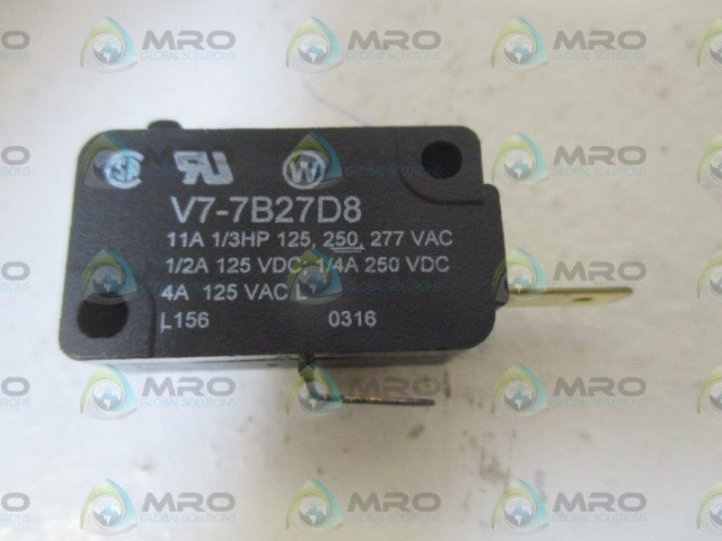 LOT OF 2 MICROSWITCH V7-7B27D8 NSNP