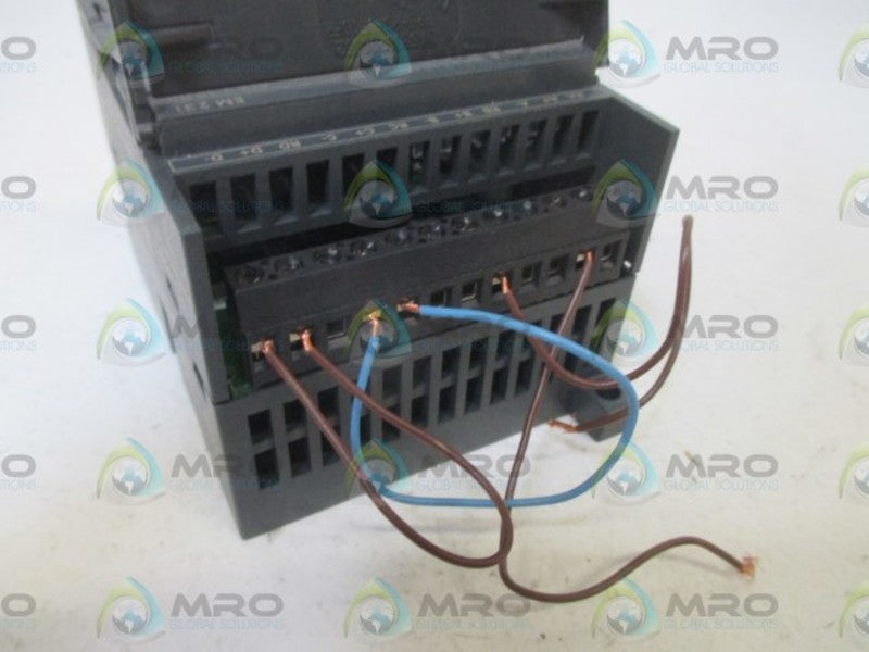 SIEMENS 6ES7 213-0HC22-0XA0 UNMP