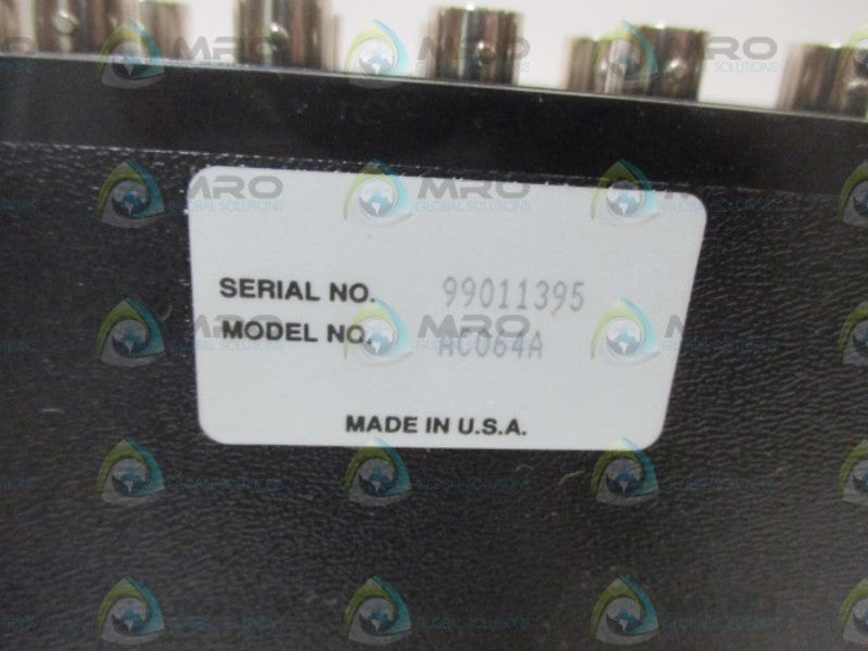 BLACK BOX AC064A RGBS VIDEO SPLITTLER  NSMP
