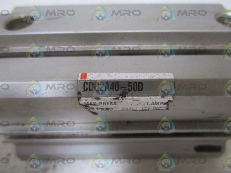 SMC CDQ2A40-50D AIR CYLINDER  UNMP
