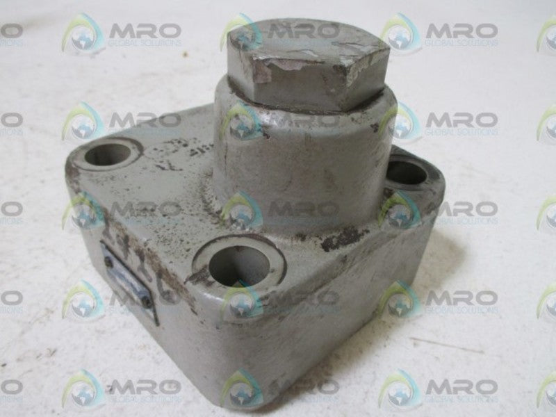 VICKERS F3-C5G-825 VALVE  UNMP