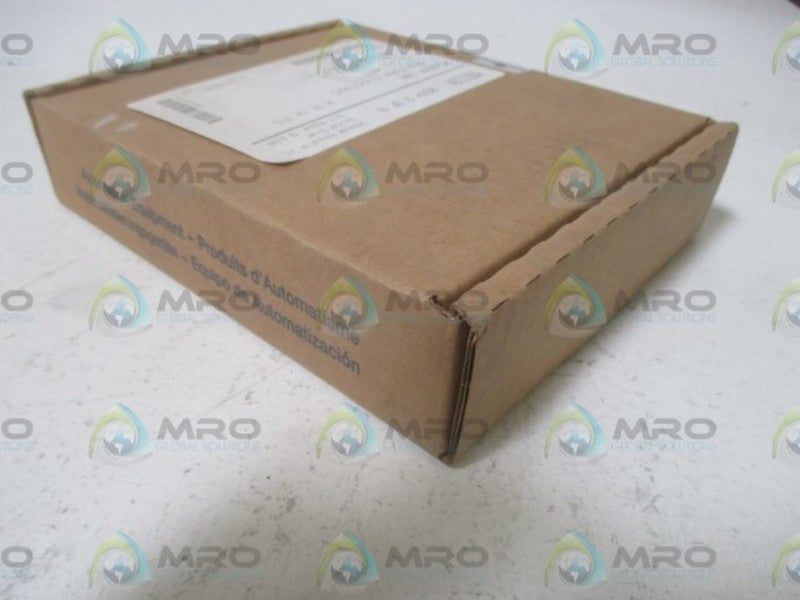 SCHNEIDER AEG TSX COMPACT DAP208/AS-BDAP-208 DISCRETE OUTPUT  NSFS