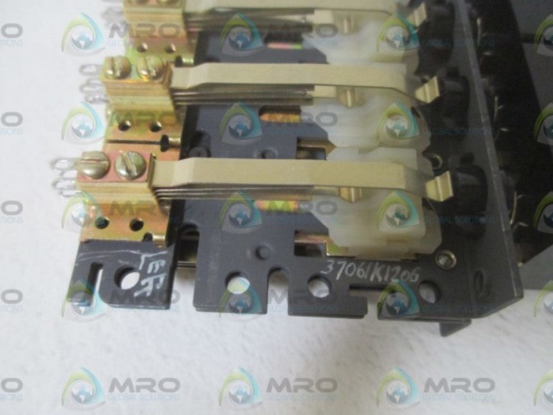 37061K1206 PUSHBUTTONS  NSMP
