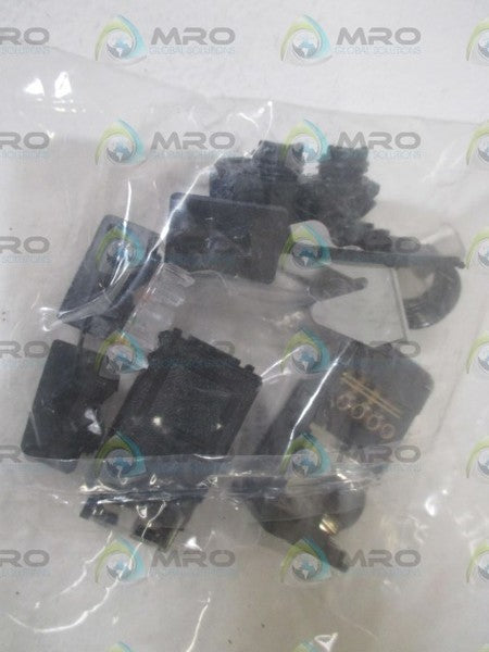 LOT OF 8 AMP. P.N. 554000-1 CONNECTOR KIT NSNP IN A FACTORY BAG