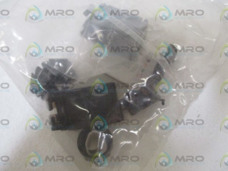 LOT OF 6 AMP. P.N. 554000-1 CONNECTOR KIT NSNP IN A FACTORY BAG