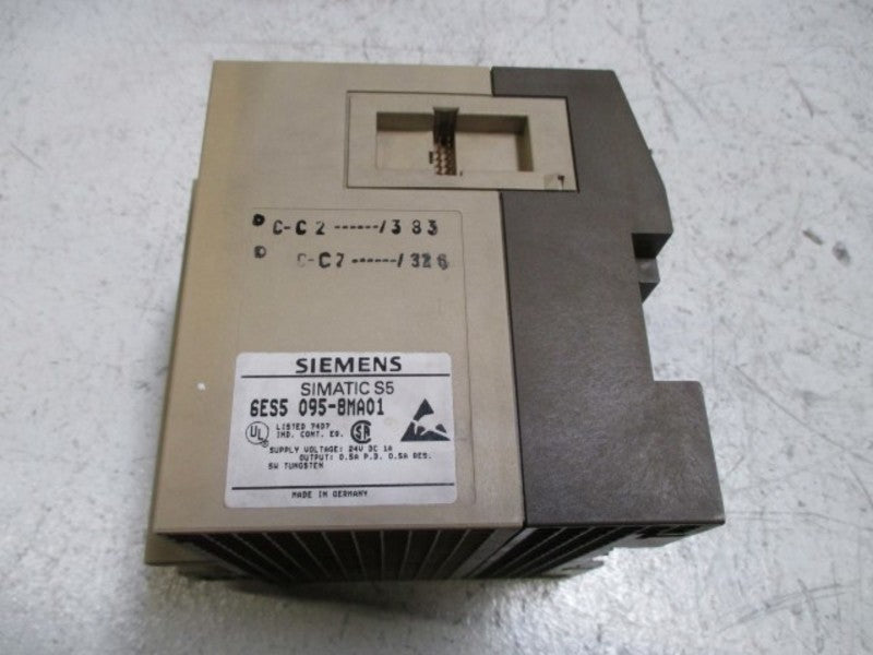 SIEMENS 6ES5-095-8MA01 CONTROLLER UNMP