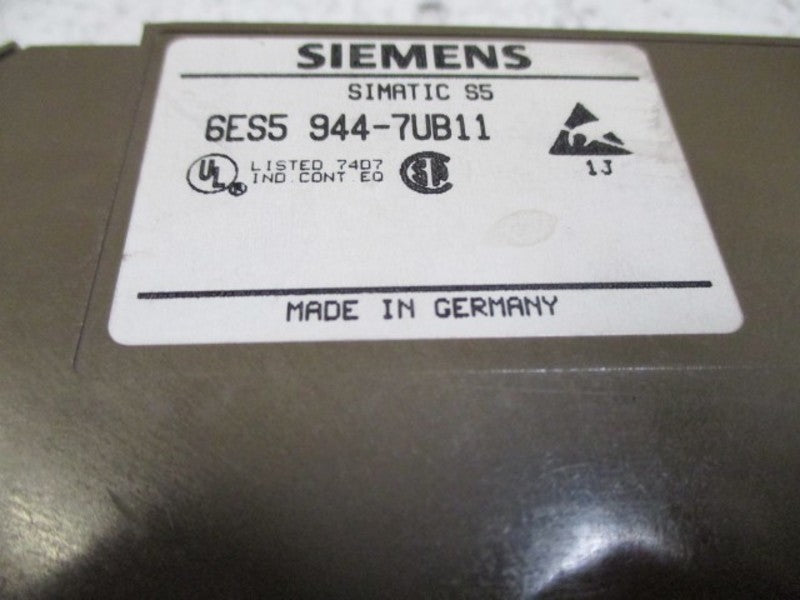 SIEMENS 6ES5-944-7UB11 MODULE UNMP