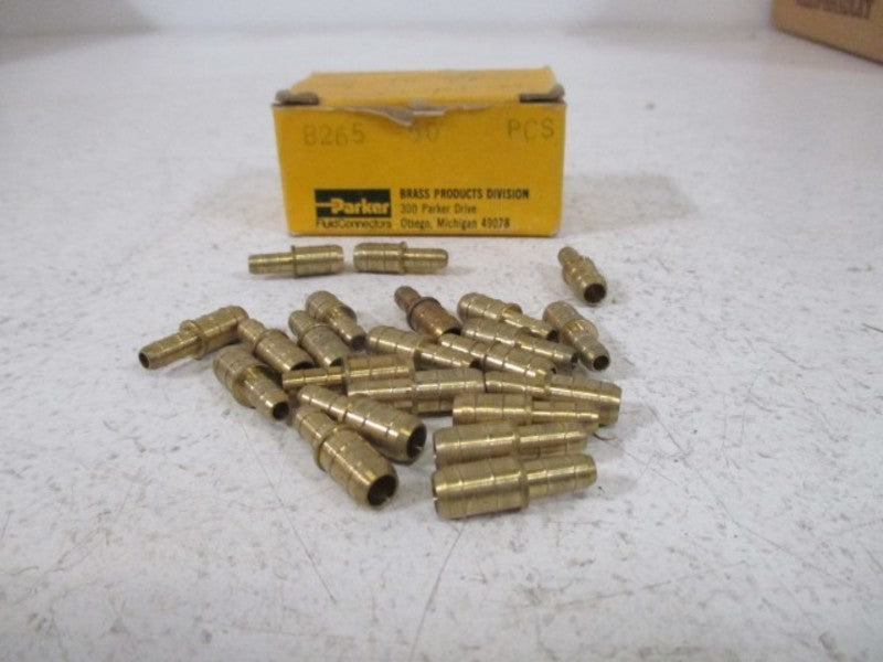 LOT OF 22 PARKER B265 COUPLINGS NSMP