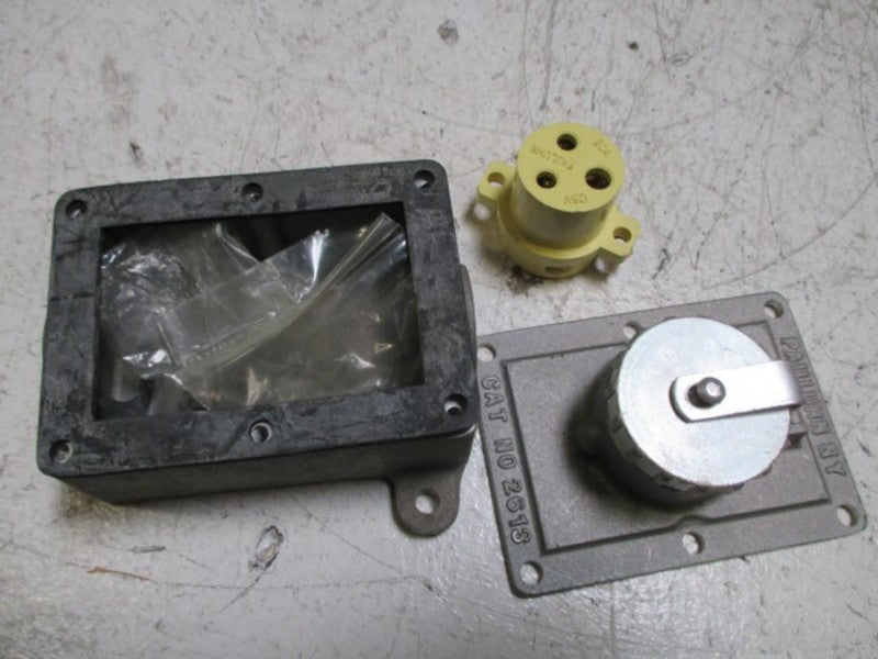 PAULUHN ELECTRIC 2613 RECEPTACLE NSMP