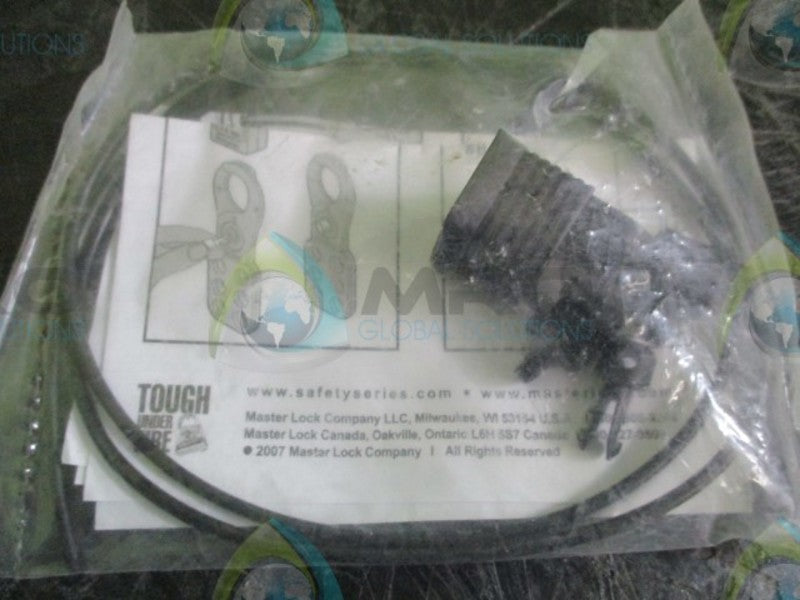 MASTER LOCK 4ENF6 SAFETY PADLOCK AND HASP LANYARD  NSMP