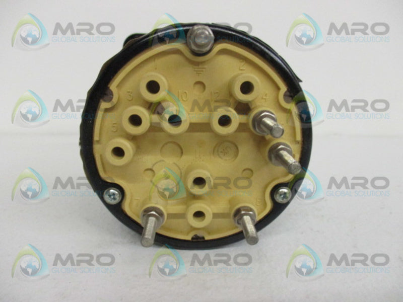 CROMPTON 077427AQQADCLS VOLT METER  NSNP